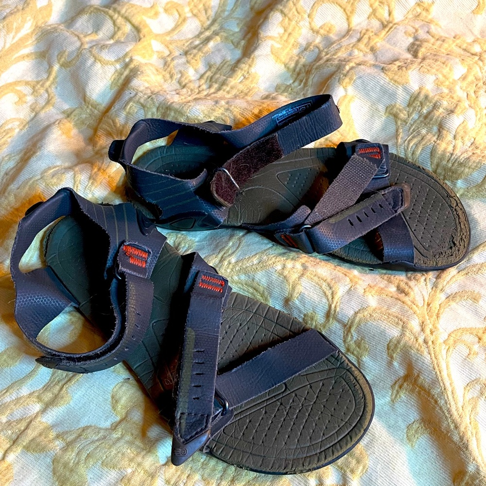 TEVA sandals sz 13 kids